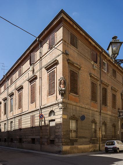 Casa L. Castelvetro