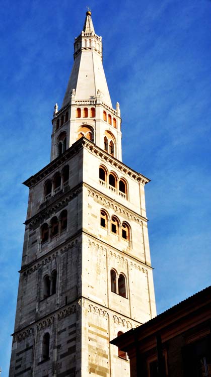 Ghirlandina torre di Modena